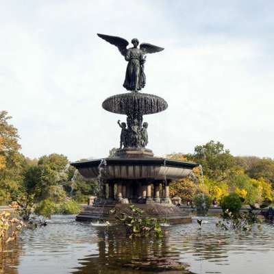 Outdoor large size landmark sculpture marble with bronze water fountain